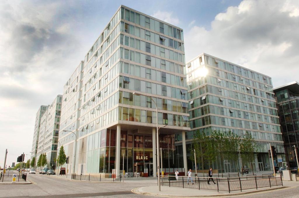 City Stay Apartments - Hub Milton Keynes Buitenkant foto
